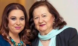 Oana Roman, alaturi de Mioara Roman, foto Facebook jpg