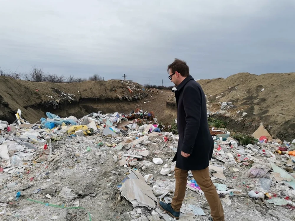 Primarul Dominic Fritz la groapa de gunoi din Mehala FOTO Ş.Both