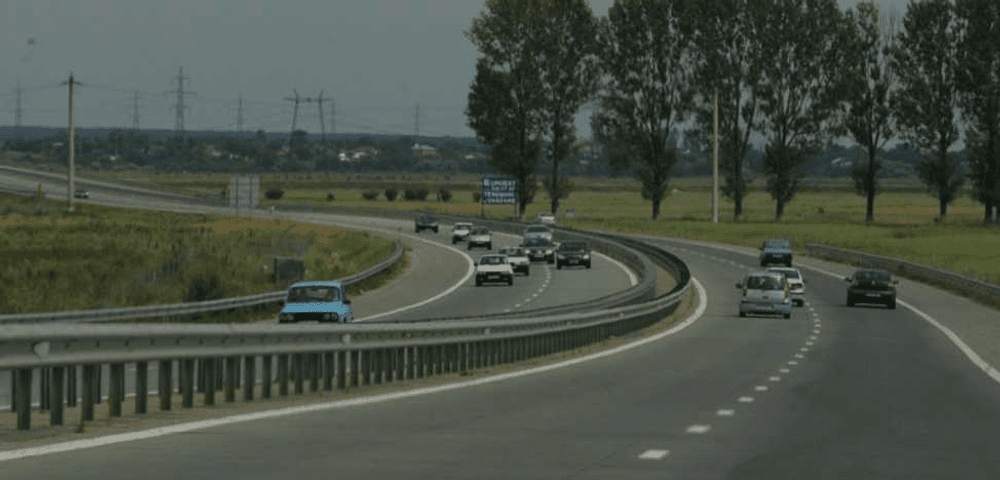 Anchete de circulație, realizate în trafic, pe DN21 și Autostrada Soarelui. Ce vor fi întrebați șoferii