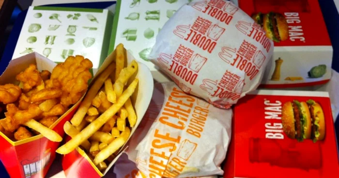 Reprezentanţii McDonalds-ului au început şi ei o anchetă internă