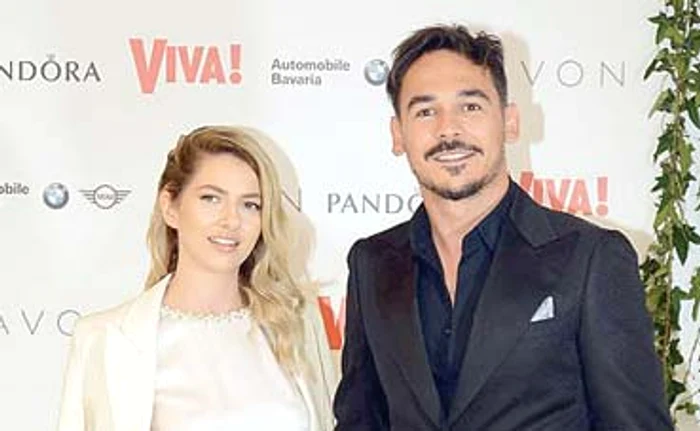 
    Lidia Buble şi Răzvan Simion au bifat  prima ieşire publică de când  “matinalul” Antenei 1 a divorţat  