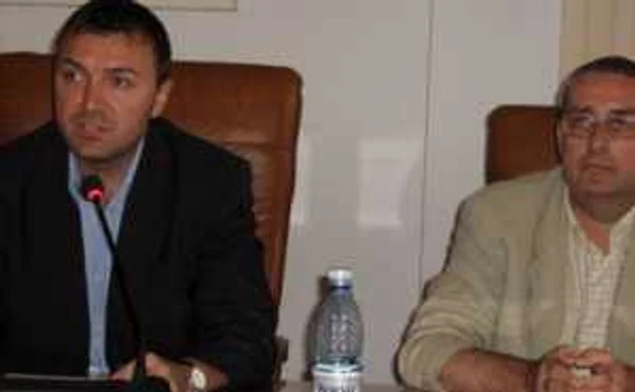 Oradea: Gropile de gunoi se-nchid, dar stațiile de transfer nu sunt gata