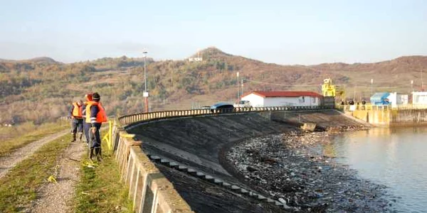 baraj pucioasa