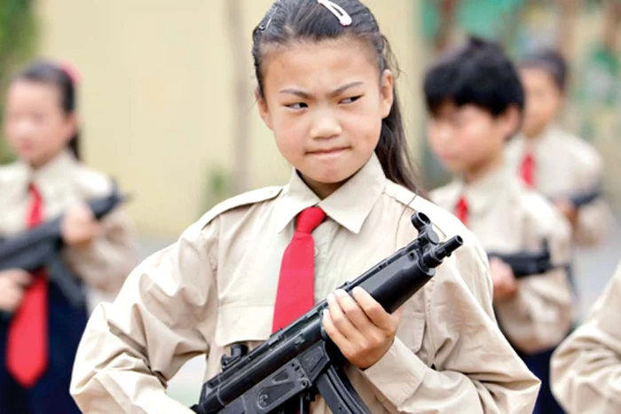 Un băiat, devenit soldat  în Armata Liberă a Siriei (Fotografii:guliver / sipa / reuters)