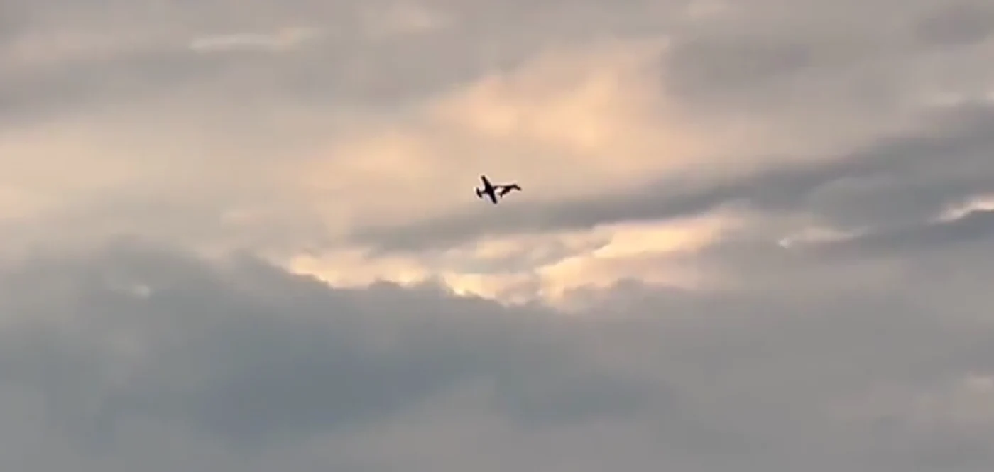 Ambii piloți au murit. Foto: Captură video Twitter