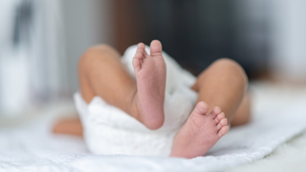 Nou-născut, găsit abandonat într-o pungă de cumpărături pe o stradă din Londra