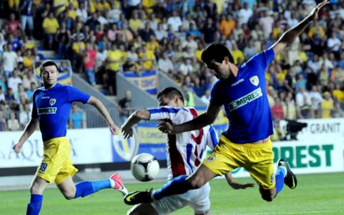 Pe 8 şi 16 decembrie se joacă ultimele meciuri din acest an. FOTO: fcpetrolul.ro