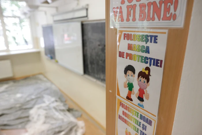 
    Școlile din Timișoara rămân deocamdată deschise, pentru că se ia în calcul rata de incidență din ziua de vineri, când s-a situat sub 6 la miefoto: Inquam Photos  