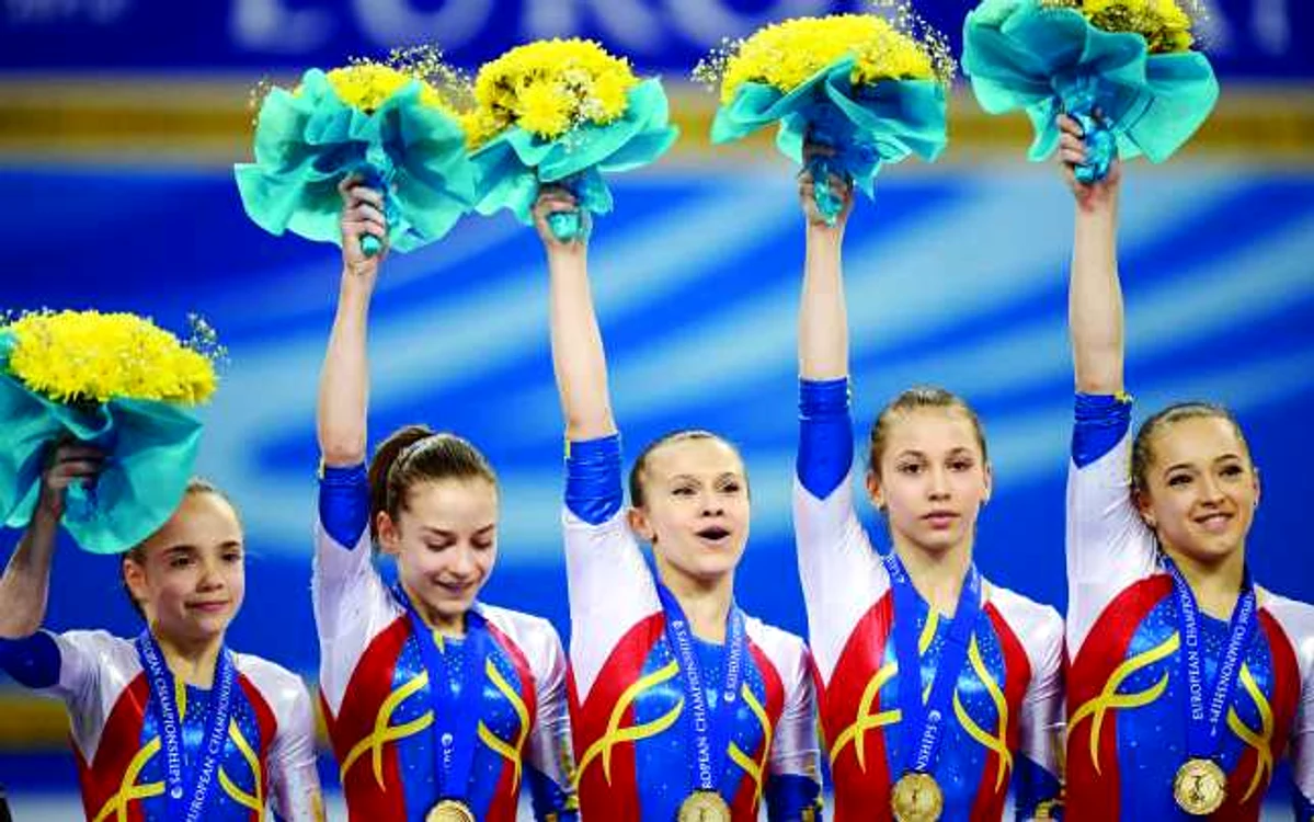 Echipa României care a obţinut titlul de campioană europeană la Sofia, în 2014