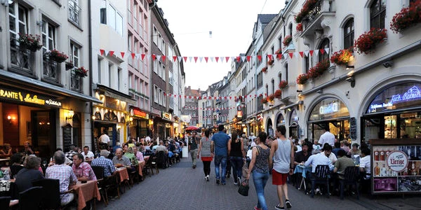 Düsseldorf   Altstatdt jpg