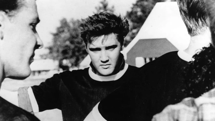 Pe patul de moarte, medicul personal al lui Elvis Presley a recunoscut că l-a ucis pe megastar 