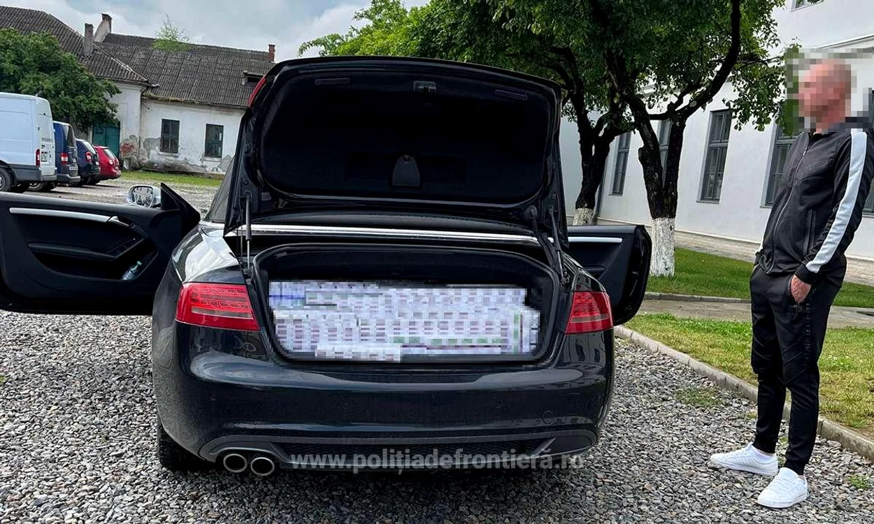 Porbagajul era plin cu țigări de contrabandă  FOTO ITPF Sighetu Marmației