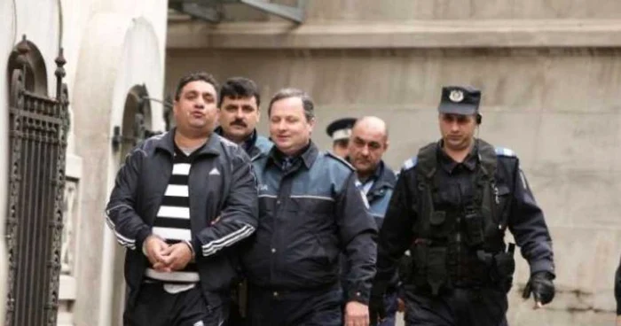 Anghel Sandu este acuzat că şi-a înjunghiat nepotul