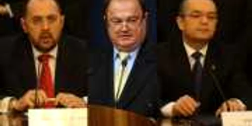 Kelemen Hunor (UDMR), Vasile Blaga (PDL) şi Emil Boc (PDL)