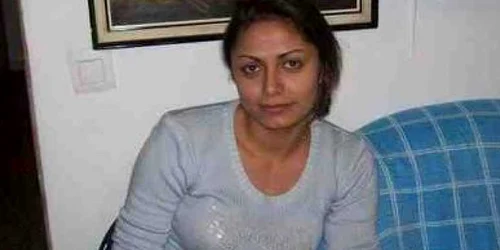 Mihaela Pascal este aşteptată acasă de părinţii şi frăţiorii ei