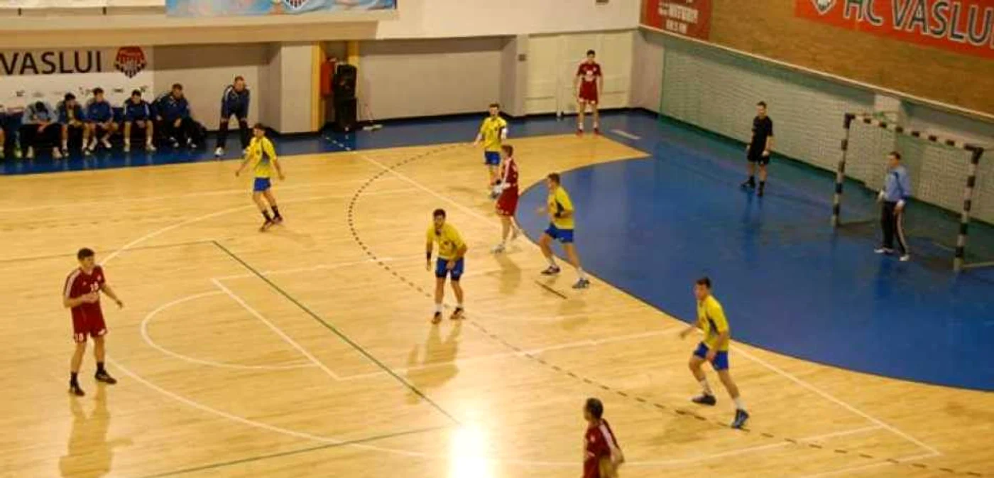 Handbaliştii vasluieni au învins la 9 goluri diferenţă FOTO: hcvaslui.ro
