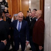 2025 12 02 Inquam Photos / George Calin  instant 1922 jpg