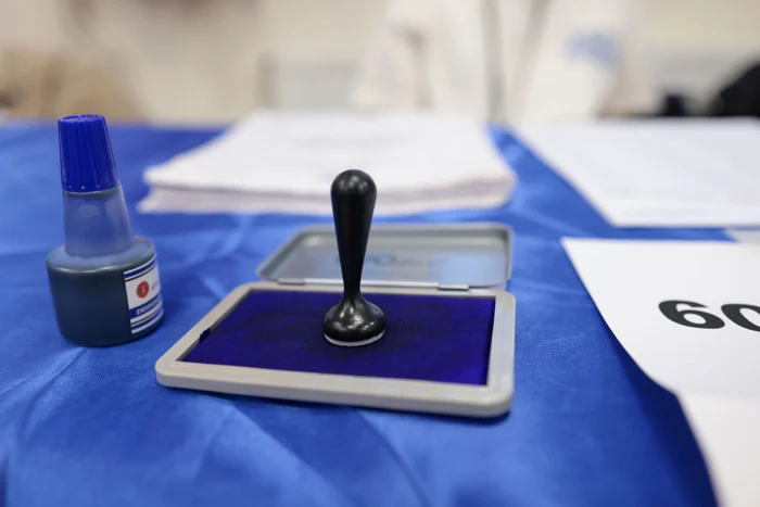 Incident la o secție din localitatea Lumina. Un bărbat și-a fotografiat buletinul de vot „din greșeală”. Cum a fost sancționat