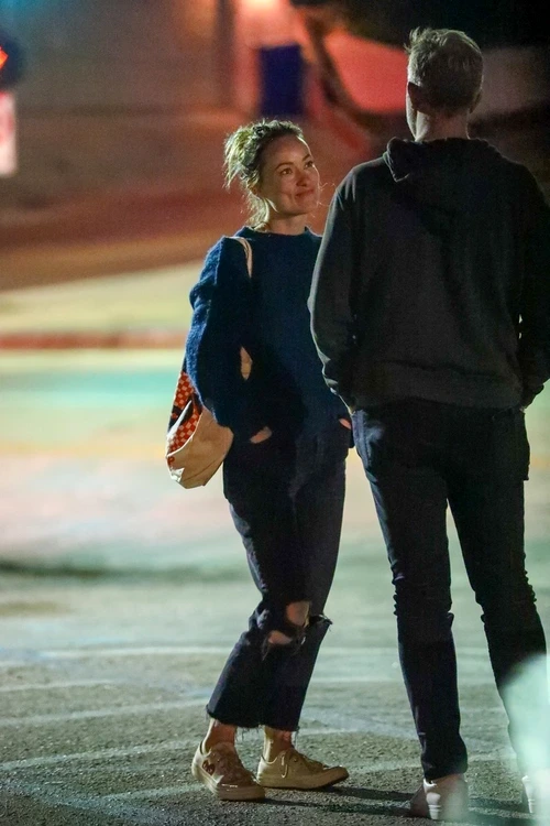 1 olivia wilde cu un barbat jpg jpeg