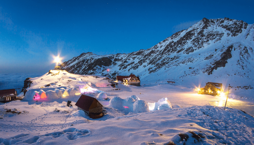 Hotelul de gheață de la Bâlea Lac, într-un top mondial al destinațiilor magice de iarnă FOTO VIDEO