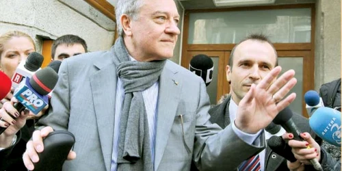 Mircea Sandu a petrecut o jumătate de oră la sediul DNA  