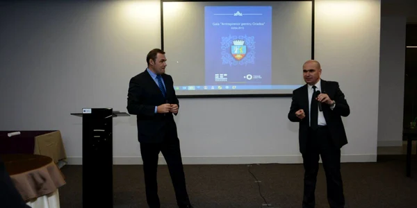 Cei mai buni contribuabili au fost premiati