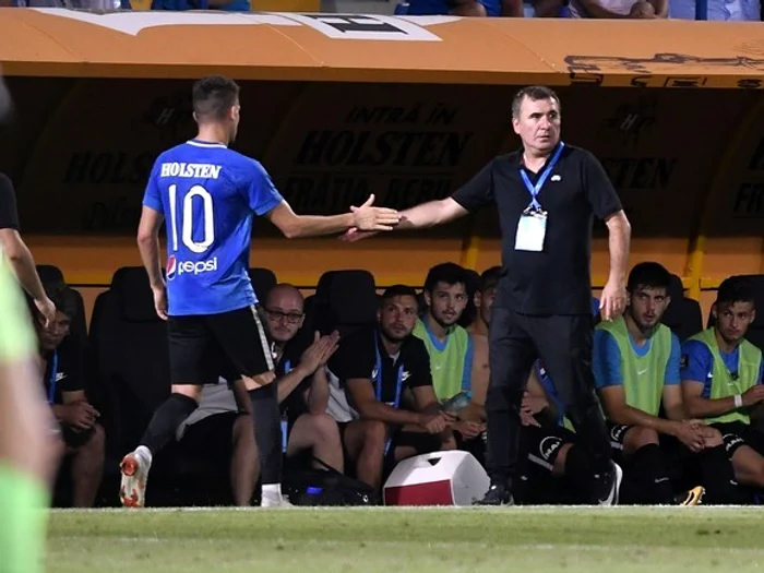 
    Gică Hagi, alături de fiul său Ianis  