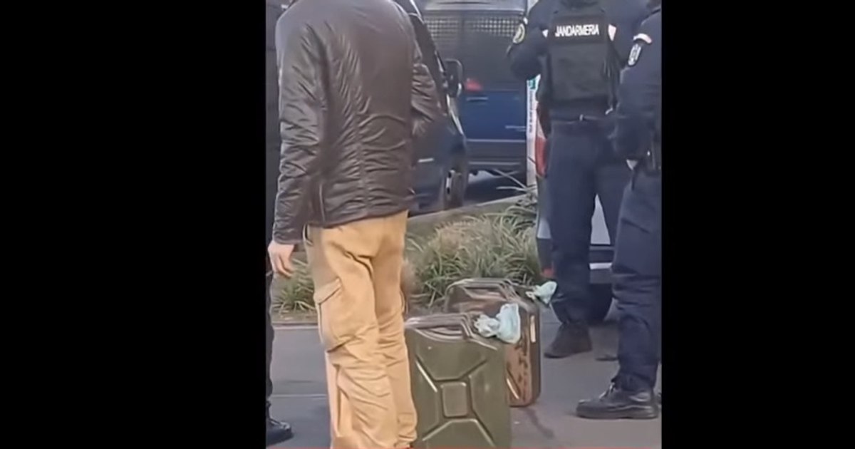 Jandarmeria dezminte zvonurile despre 'polițiști sub acoperire' la proteste