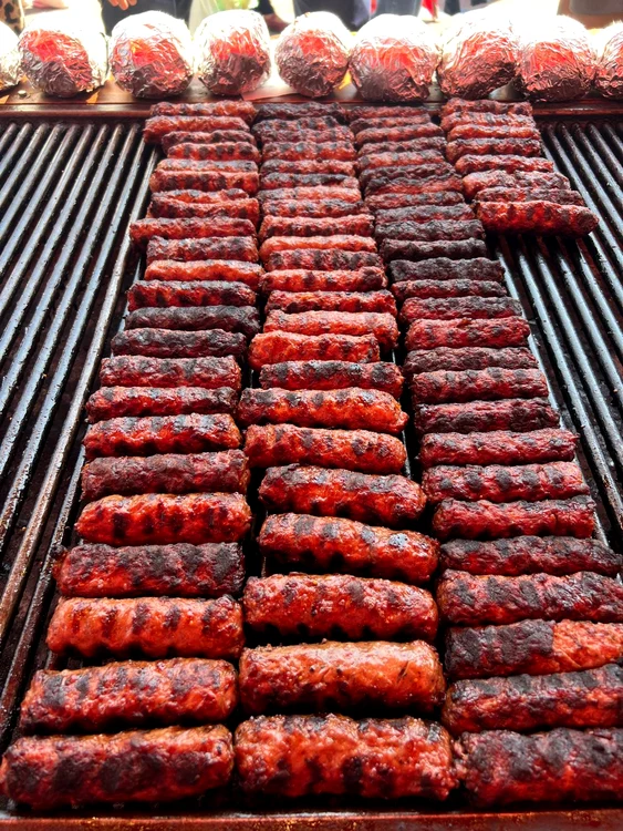 Mici pe grătar