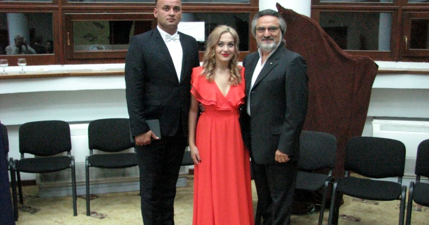Kakhaber Shavidze şi Larisa Ştefan, distinşi cu Premiul al II-lea ex aequo, alături de preşedintele juriului, Giuseppe Sabbatini