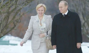 foto mare front putin sotie jpg