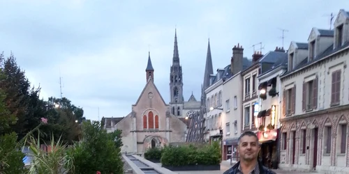 povestea unui mehedintean la paris 