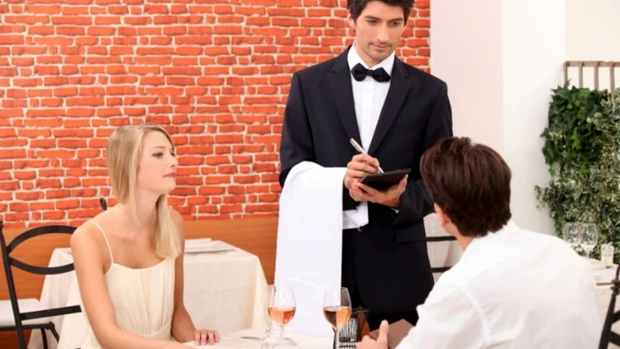 Sunt câteva reguli stricte care trebuie respectate atunci când păşim într-un restaurantFOTO: adevarul.ro