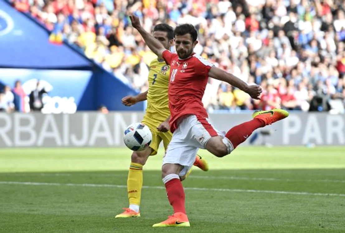 Mehmedi, mijlocaşul lui Bayer Leverkusen, a şutat perfect din voleu şi a egalat pentru Elveţia