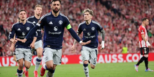 Manchester United (EPA) jpg