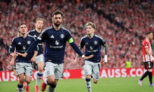 Manchester United (EPA) jpg