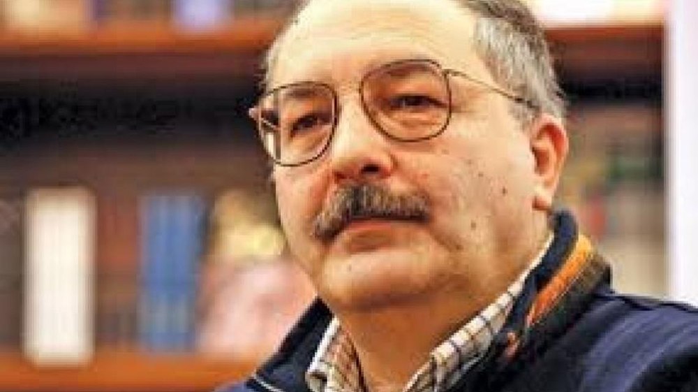 „Recunosc că ne-am pripit”. Academia Română i-a retras „Meritul Academic” lui Alex Mihai Stoenescu, fost informator al Securității