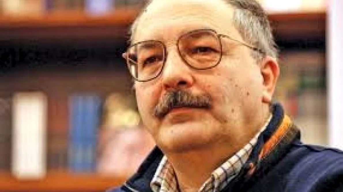 Istoricul Alex Mihai Stoenescu a colaborat cu fosta Securitate  Decizie definitivă a Curţii Supreme de Justiţie jpeg