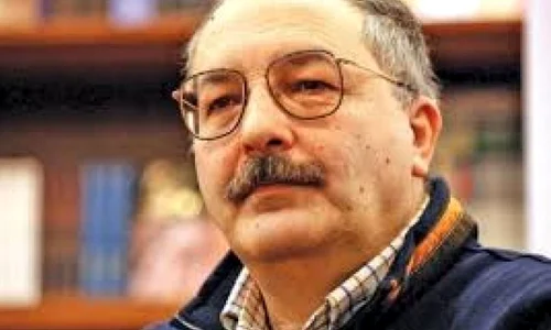 Istoricul Alex Mihai Stoenescu a colaborat cu fosta Securitate  Decizie definitivă a Curţii Supreme de Justiţie jpeg