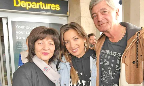 Coregrafa Cocuţa, alături de părinții ei, înainte de a pleca în "Asia Express" jpeg