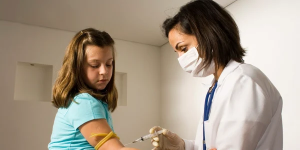 Până în prezent au fost vaccinate 227 de fetiţe