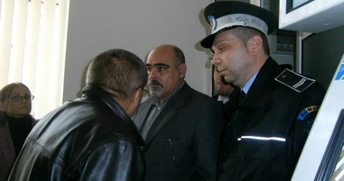  Ion Olteanu nu a fost lăsat să asiste la şedinţa de Consiliu Local