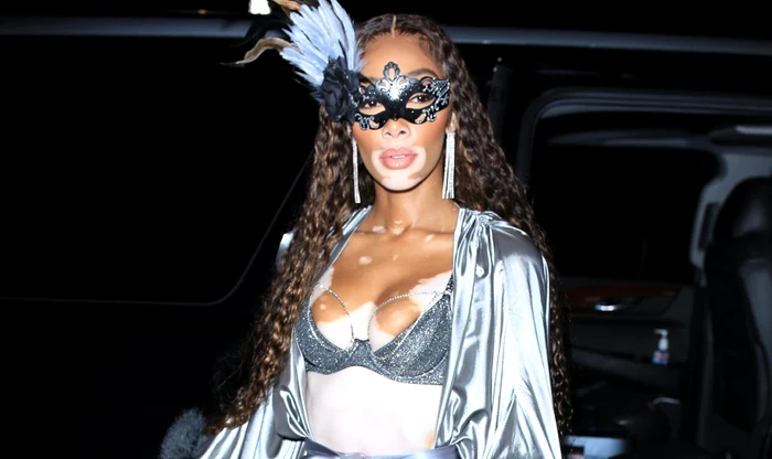 Winnie Harlow a purtat o lenjerie intimă de culoare gri (Foto: Profimedia)