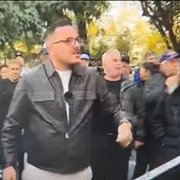 Makaveli captura fb Roamania Tara Noastra FB png
