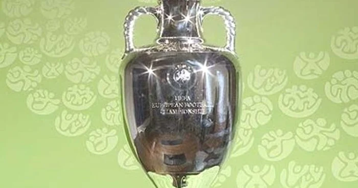 FOTBAL: UEFA a primit patru candidaturi pentru organizarea CE 2016