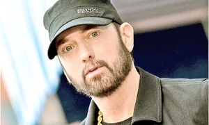 Eminem   muzician Vârstă: 48 de ani Avere: 210 mil  $ jpeg