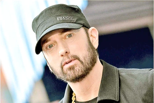 Eminem - muzician Vârstă: 48 de ani Avere: 210 mil. $