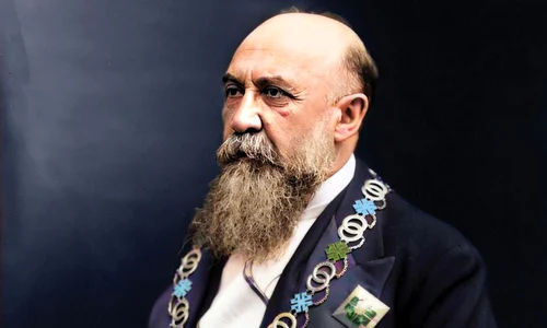 „Nicolae Iorga – 150 de ani de la naştere”, expoziție la Muzeul Național de Istorie a României jpeg