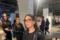 Artista a apărut în această dimineață cu o imagine nouă, mai precis cu ochelari de vedere