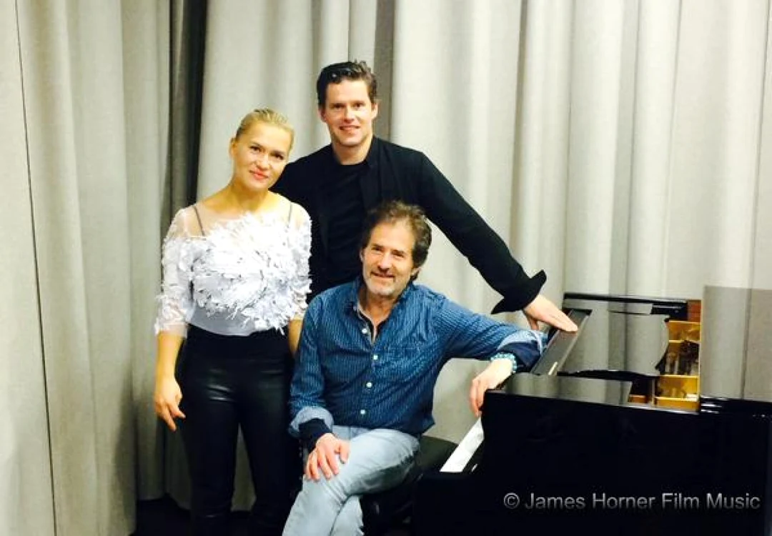 James Horner, Mari si Hakon Samuelsen